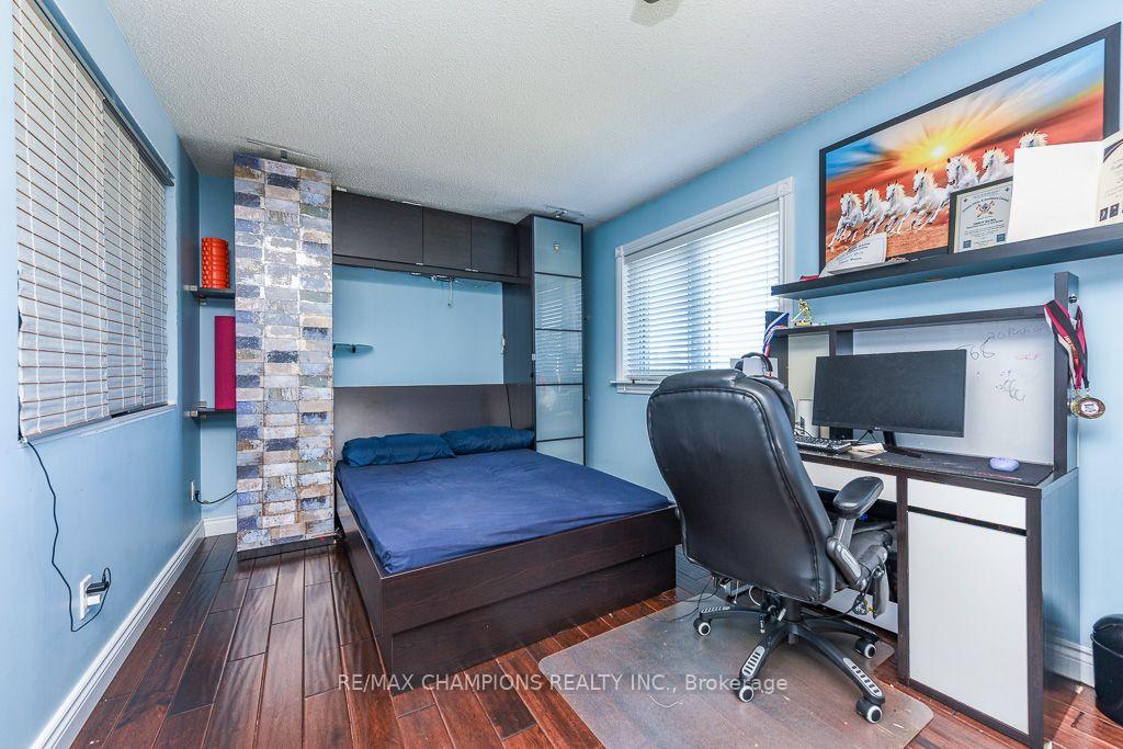 Photo 61 of 163 Simmons Boulevard, Brampton, Madoc — HOMEH