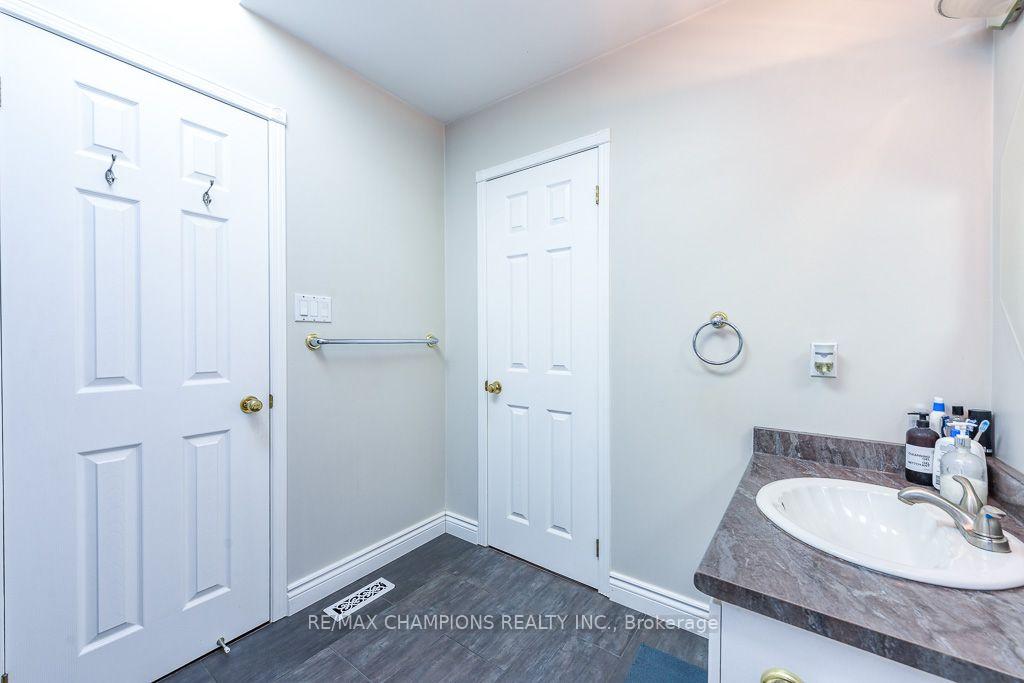 Photo 79 of 163 Simmons Boulevard, Brampton, Madoc — HOMEH