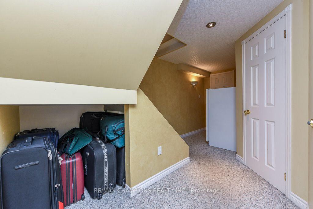 Photo 70 of 163 Simmons Boulevard, Brampton, Madoc — HOMEH