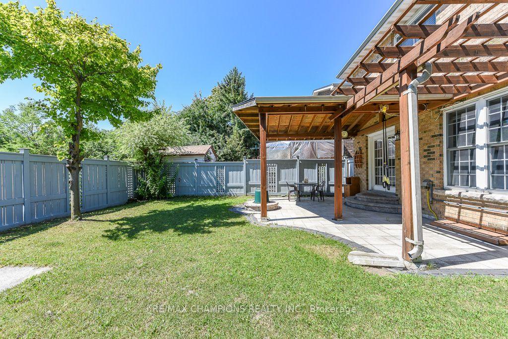 Photo 86 of 163 Simmons Boulevard, Brampton, Madoc — HOMEH