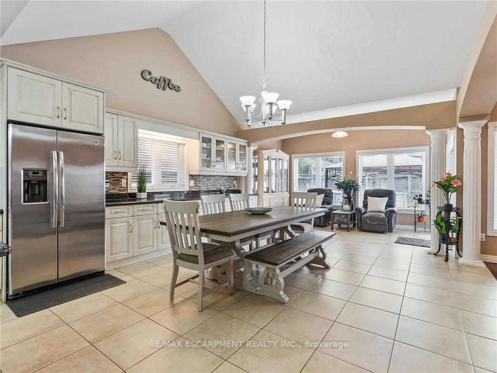 Photo 11 of 52 Arrowhead Drive, Hamilton, Chappel — HOMEH