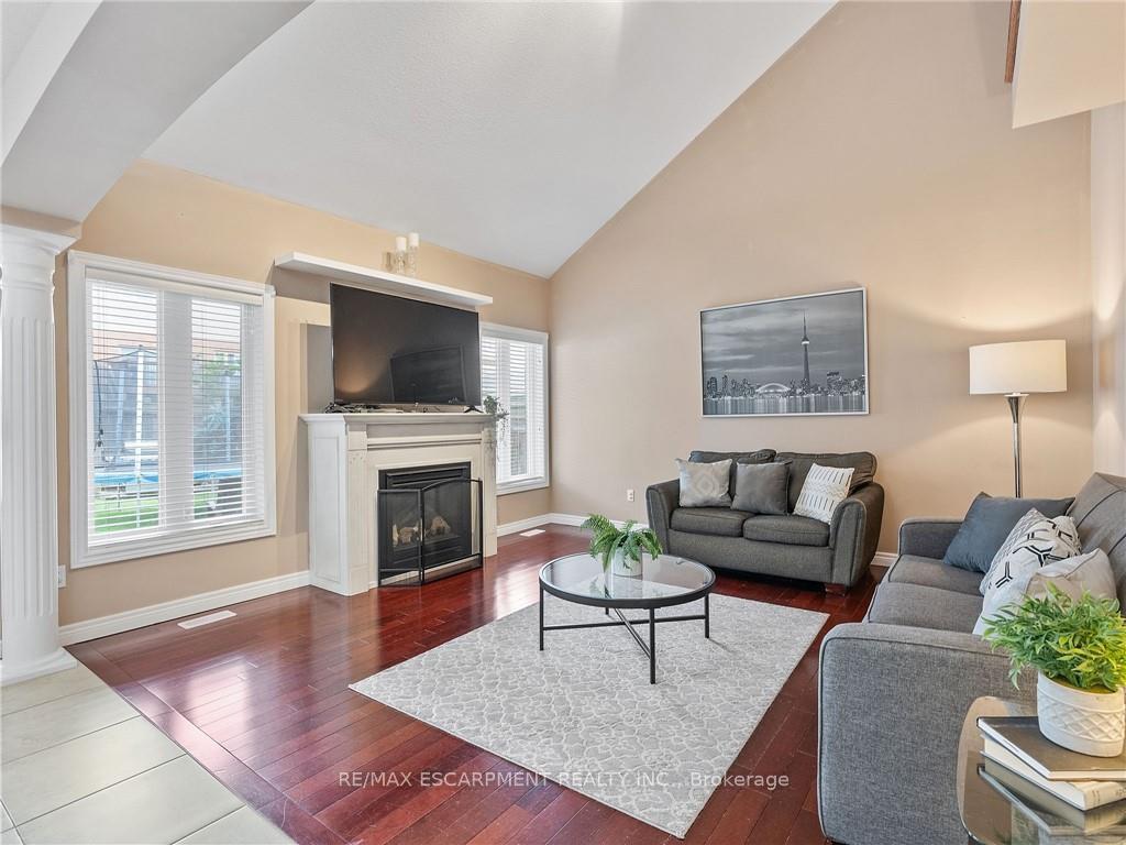 Photo 16 of 52 Arrowhead Drive, Hamilton, Chappel — HOMEH