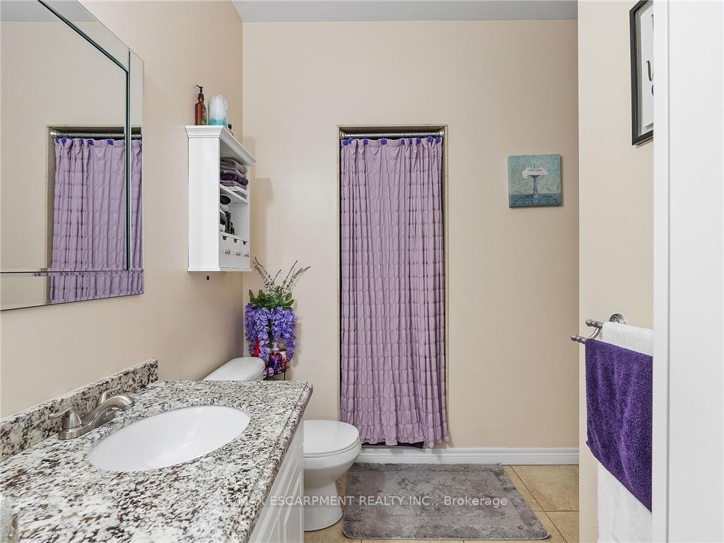 Photo 20 of 52 Arrowhead Drive, Hamilton, Chappel — HOMEH