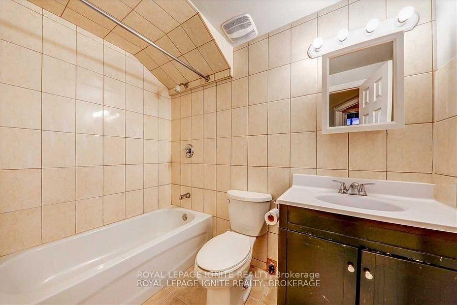 Photo 10 of Unit Bsmt, 32 Lansbury Drive, Scarborough, Agincourt North — HOMEH