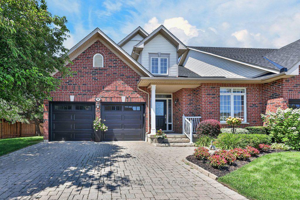 Photo 1 of Unit 26, 4280 Taywood Drive, Burlington, Rose — HOMEH