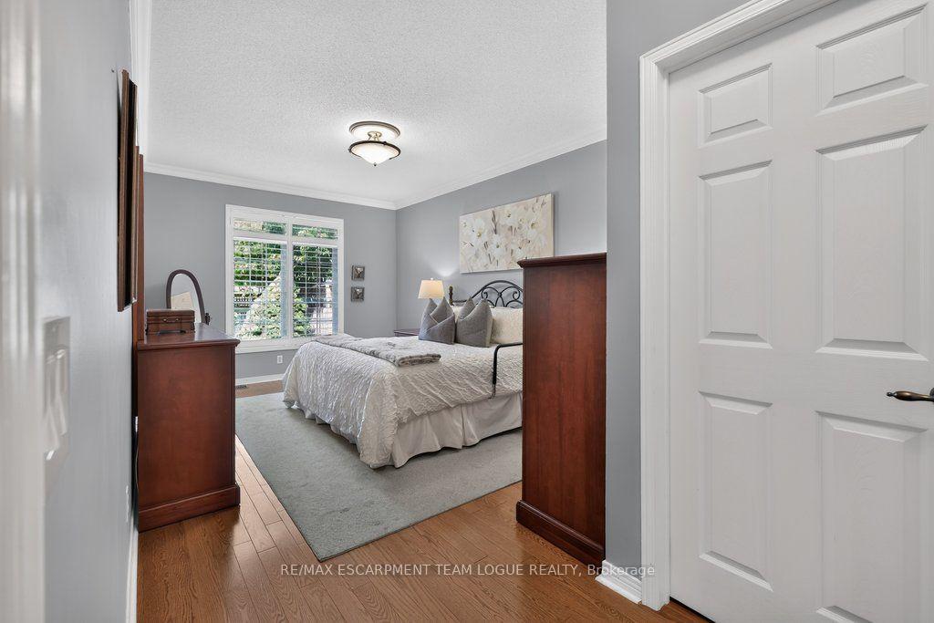 Photo 15 of Unit 26, 4280 Taywood Drive, Burlington, Rose — HOMEH
