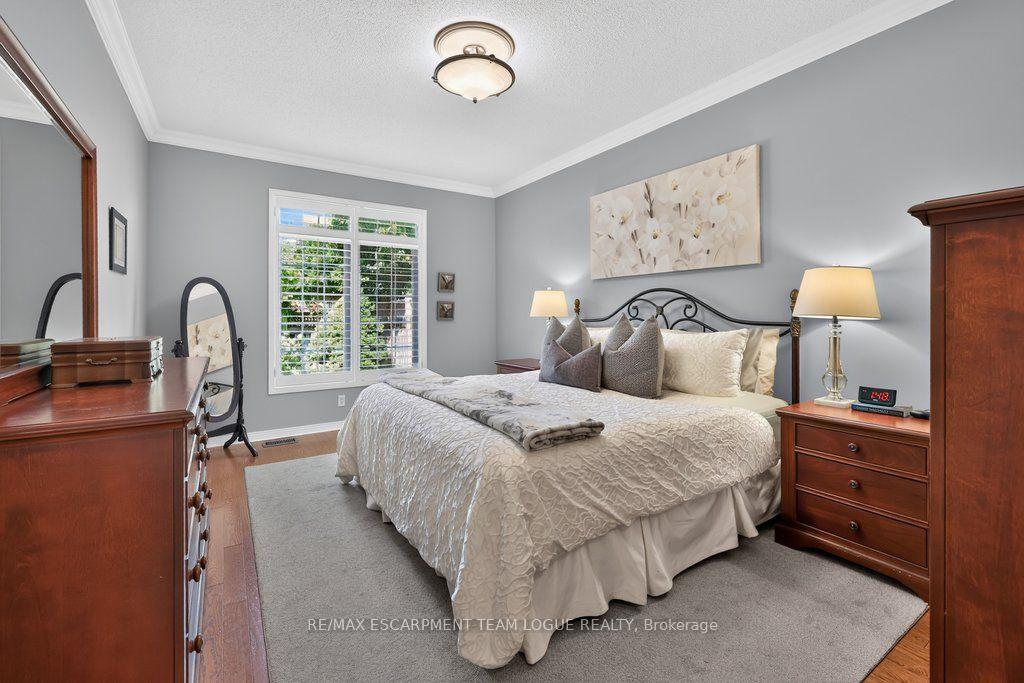 Photo 16 of Unit 26, 4280 Taywood Drive, Burlington, Rose — HOMEH