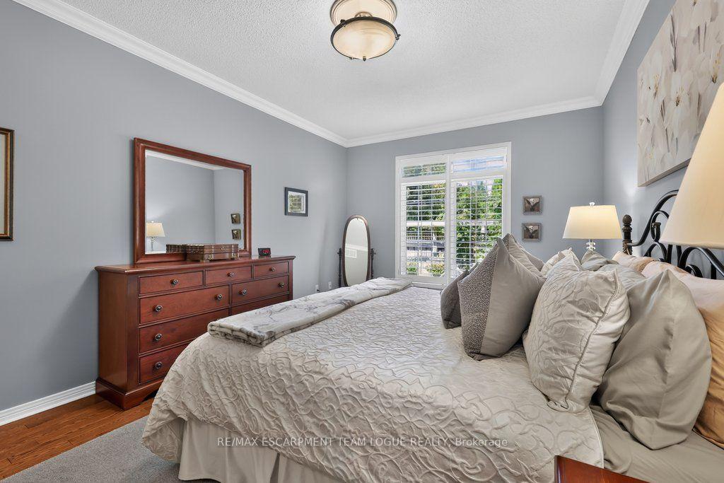 Photo 17 of Unit 26, 4280 Taywood Drive, Burlington, Rose — HOMEH