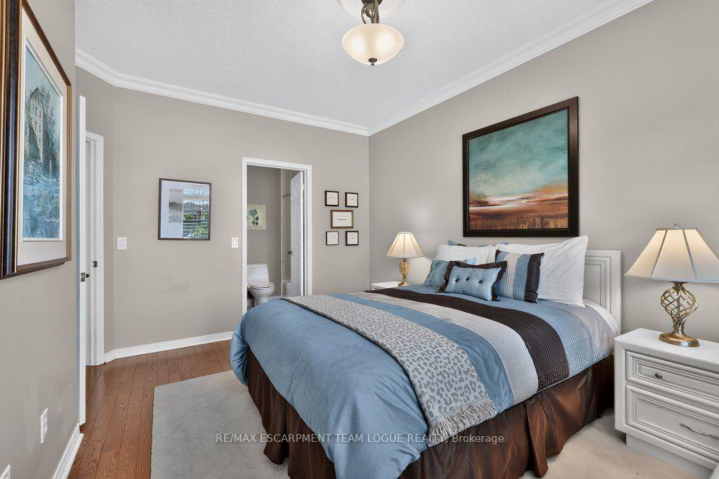 Photo 20 of Unit 26, 4280 Taywood Drive, Burlington, Rose — HOMEH