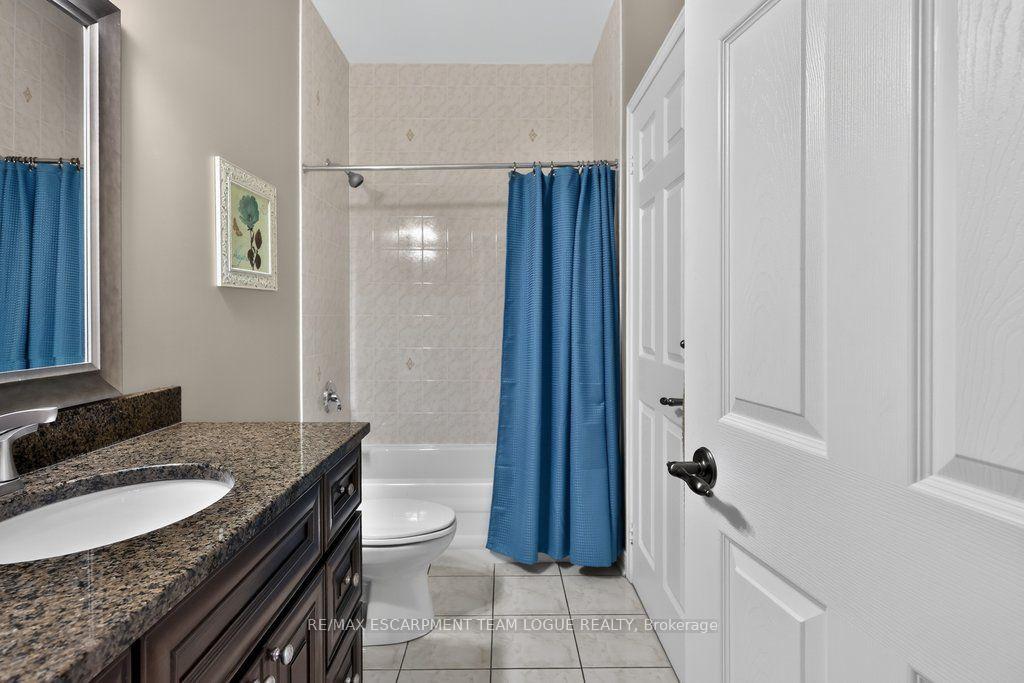 Photo 22 of Unit 26, 4280 Taywood Drive, Burlington, Rose — HOMEH