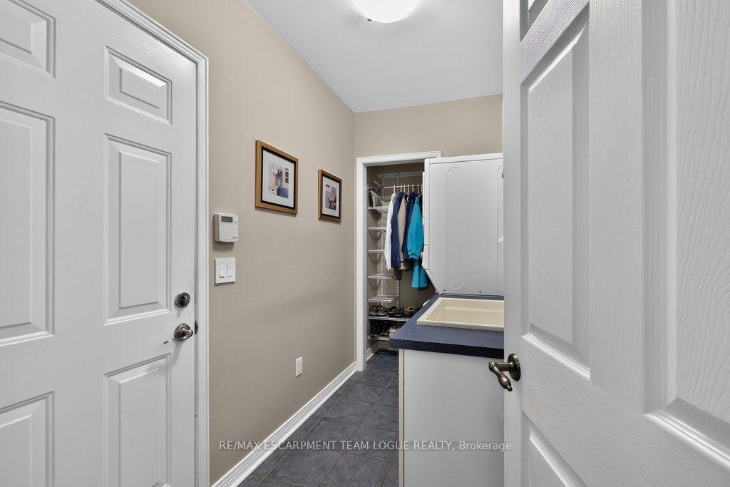 Photo 23 of Unit 26, 4280 Taywood Drive, Burlington, Rose — HOMEH