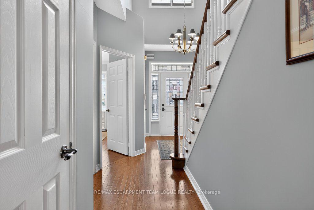 Photo 24 of Unit 26, 4280 Taywood Drive, Burlington, Rose — HOMEH