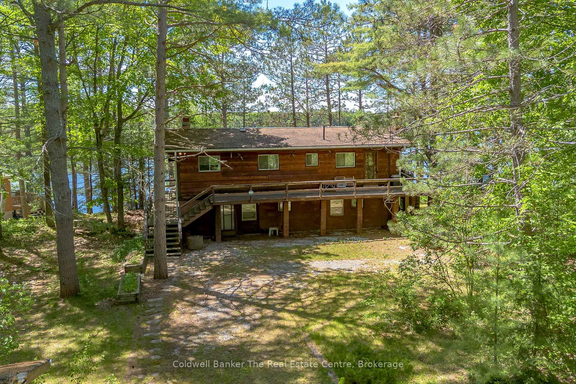 Photo 2 of 1077 Misty Lane, Gravenhurst, Wood (Gravenhurst) — HOMEH