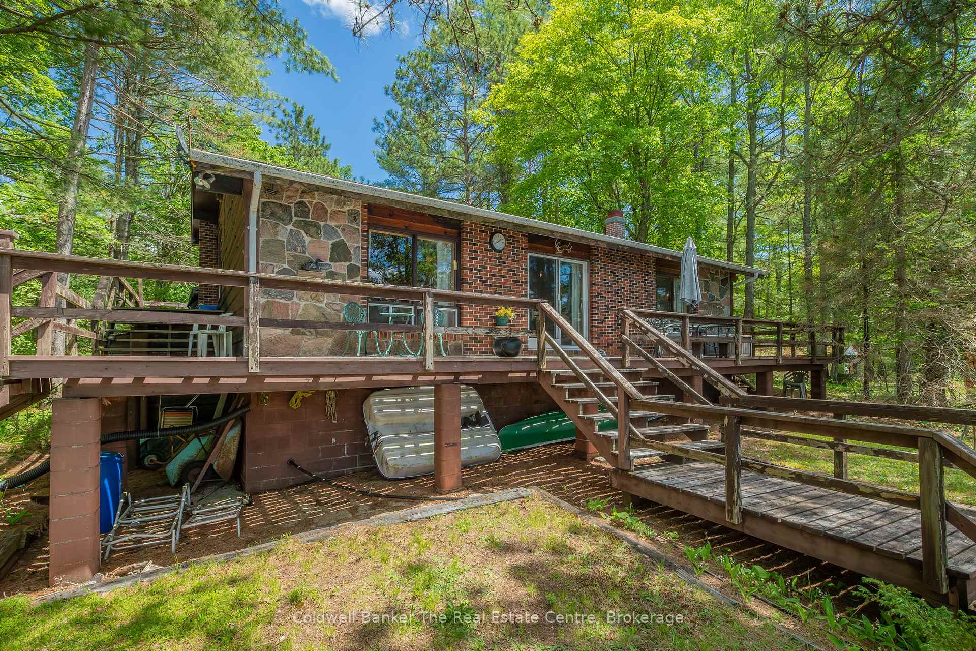 Photo 32 of 1077 Misty Lane, Gravenhurst, Wood (Gravenhurst) — HOMEH