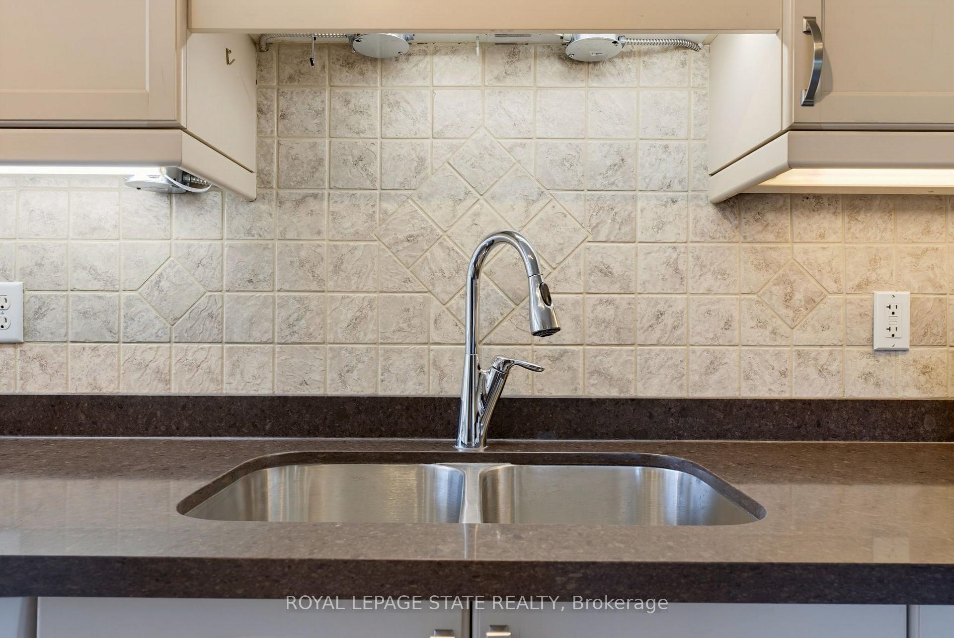 Photo 10 of Unit 605, 2000 Creekside Drive, Hamilton, Dundas — HOMEH