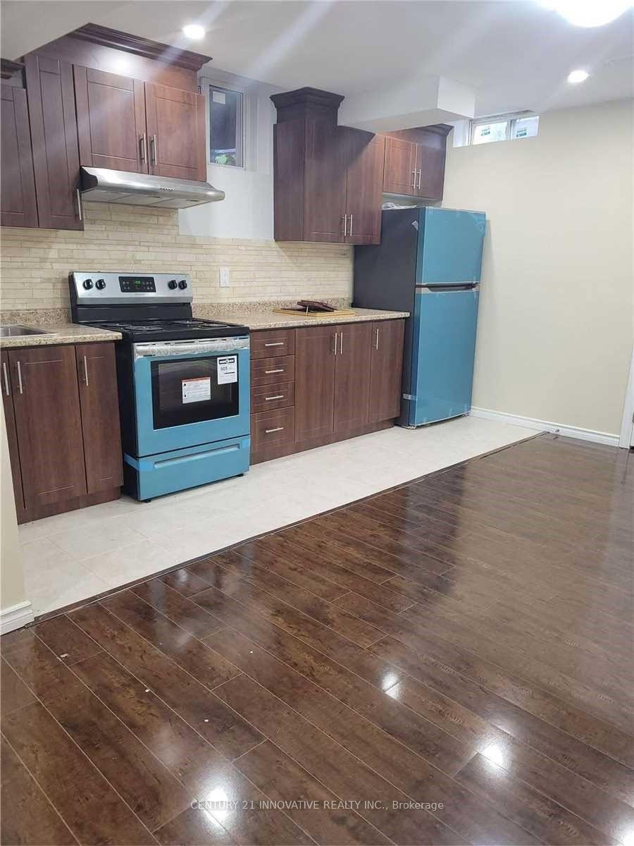 Photo 4 of 14 Whitbread Crescent, Ajax, Northeast Ajax — HOMEH