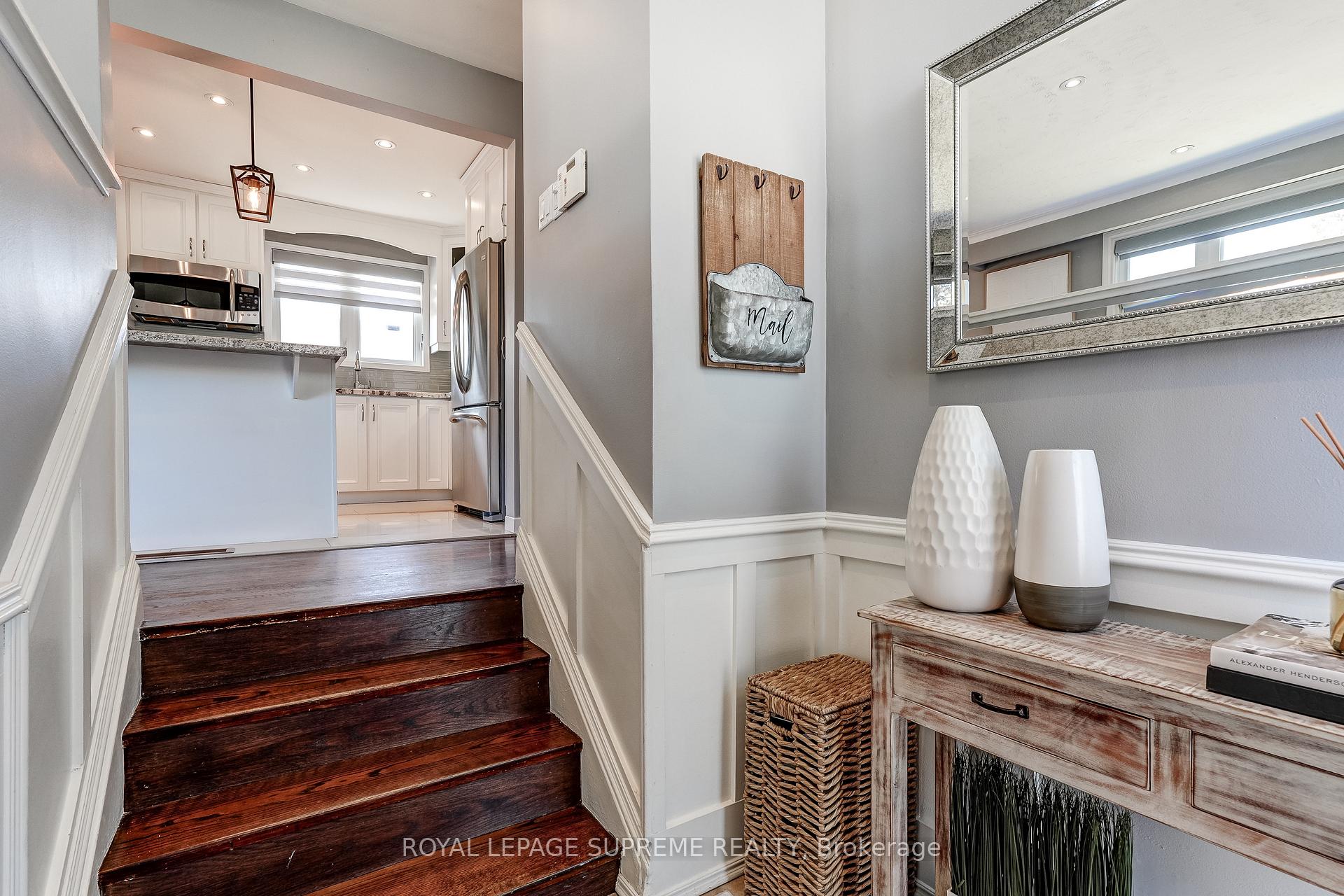 Photo 7 of 5 Fletcher Place, Etobicoke, Kingsview Village-The Westway — HOMEH