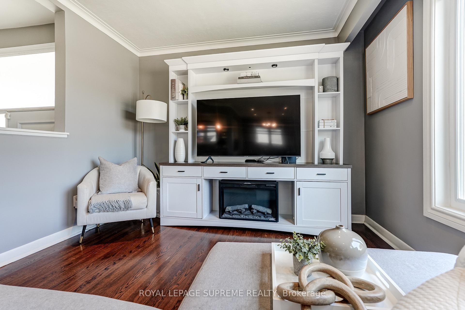 Photo 11 of 5 Fletcher Place, Etobicoke, Kingsview Village-The Westway — HOMEH