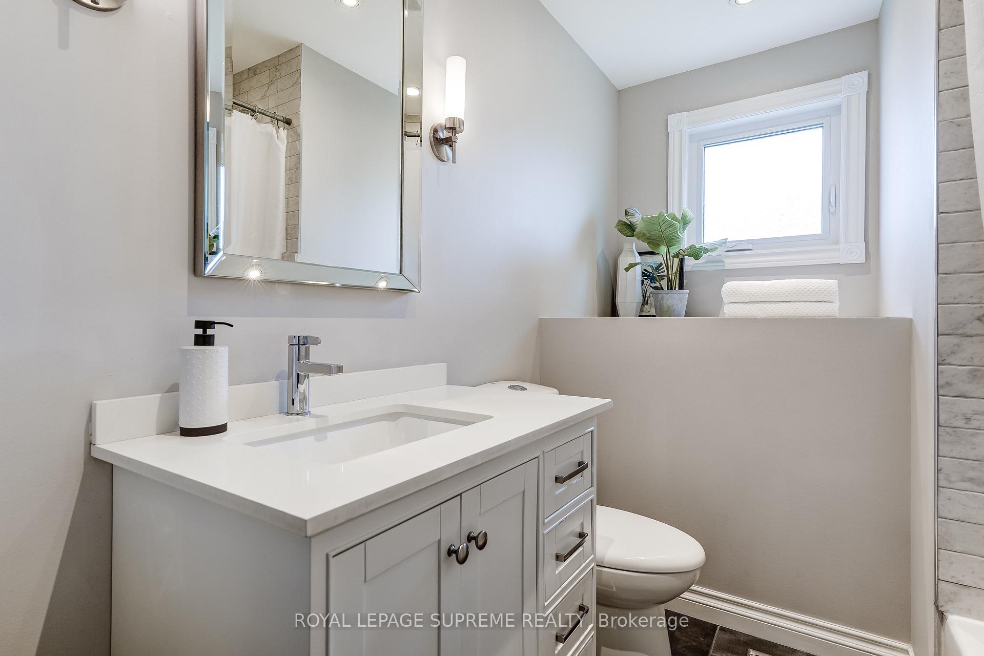 Photo 23 of 5 Fletcher Place, Etobicoke, Kingsview Village-The Westway — HOMEH