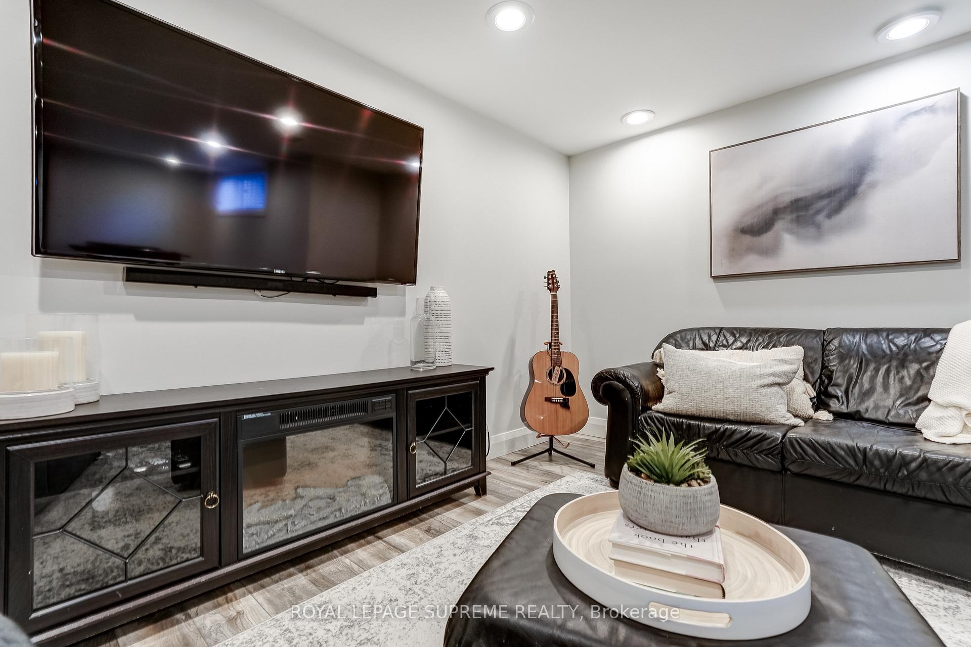 Photo 37 of 5 Fletcher Place, Etobicoke, Kingsview Village-The Westway — HOMEH