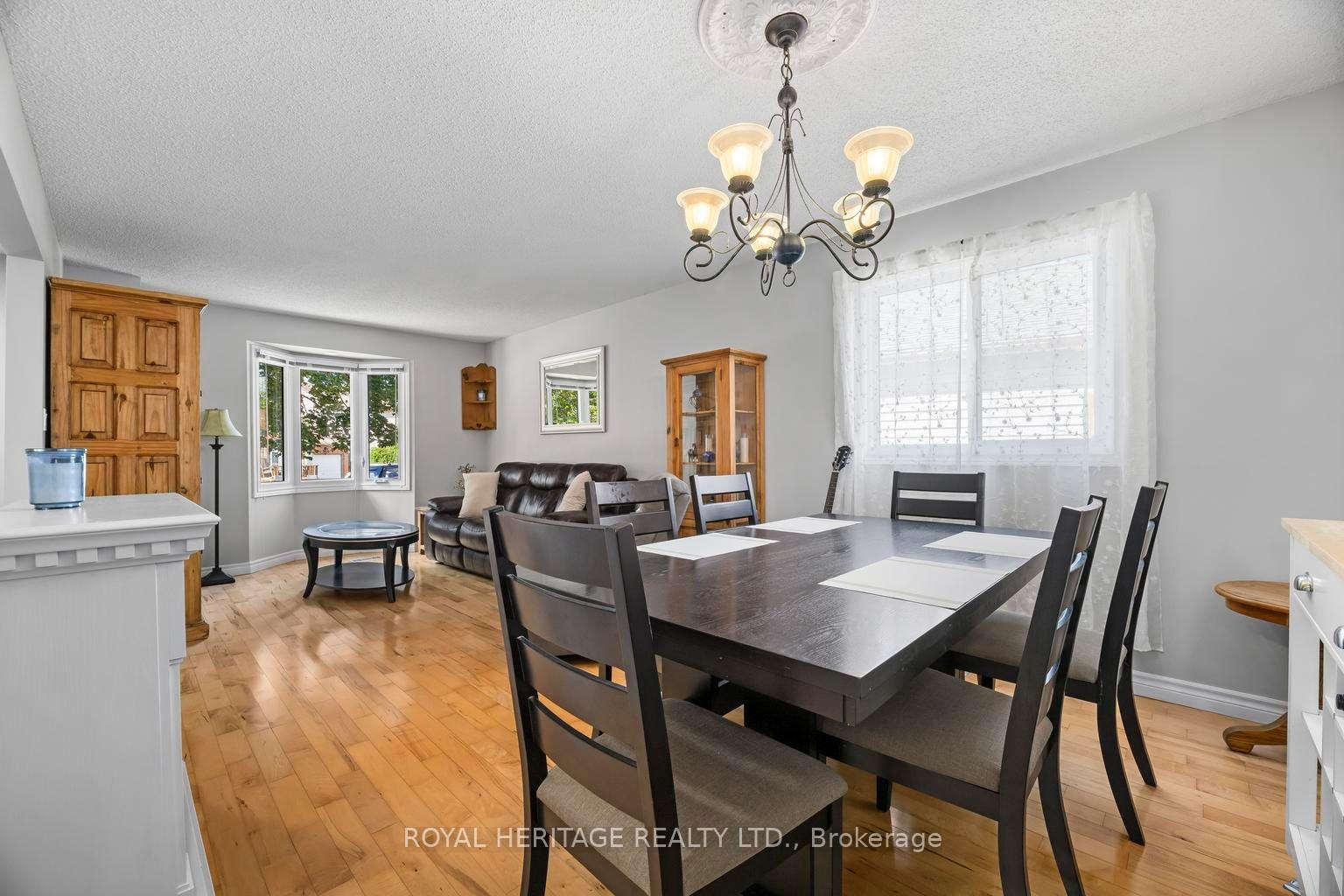 Photo 6 of 535 Cardinal Drive, Peterborough, Ashburnham Ward 4 — HOMEH