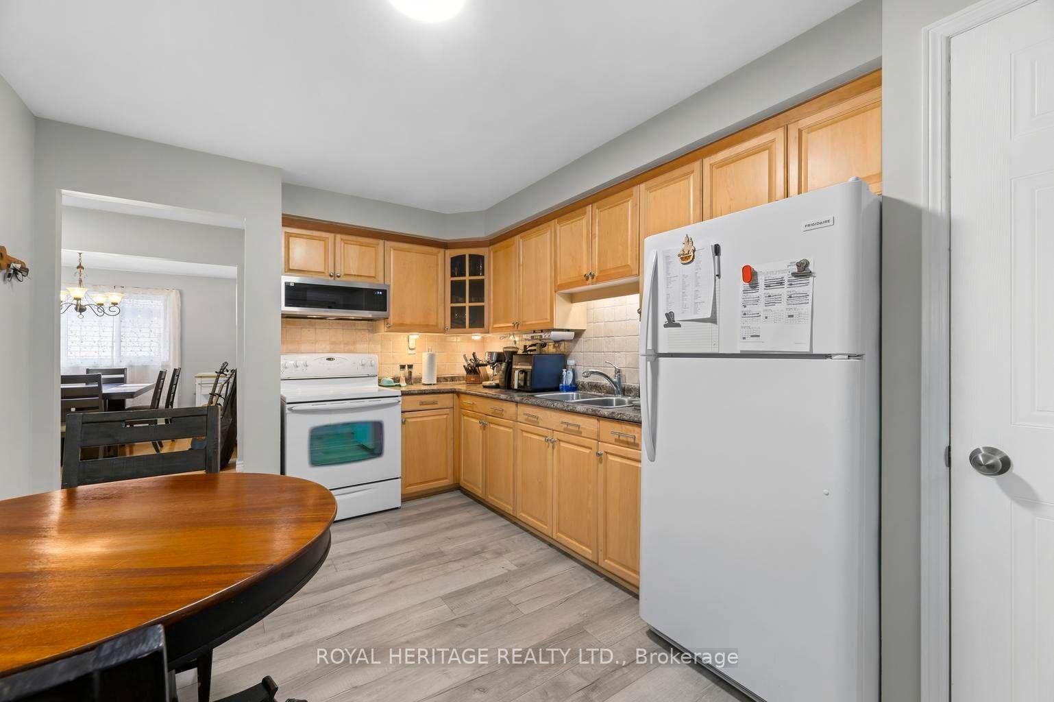 Photo 7 of 535 Cardinal Drive, Peterborough, Ashburnham Ward 4 — HOMEH