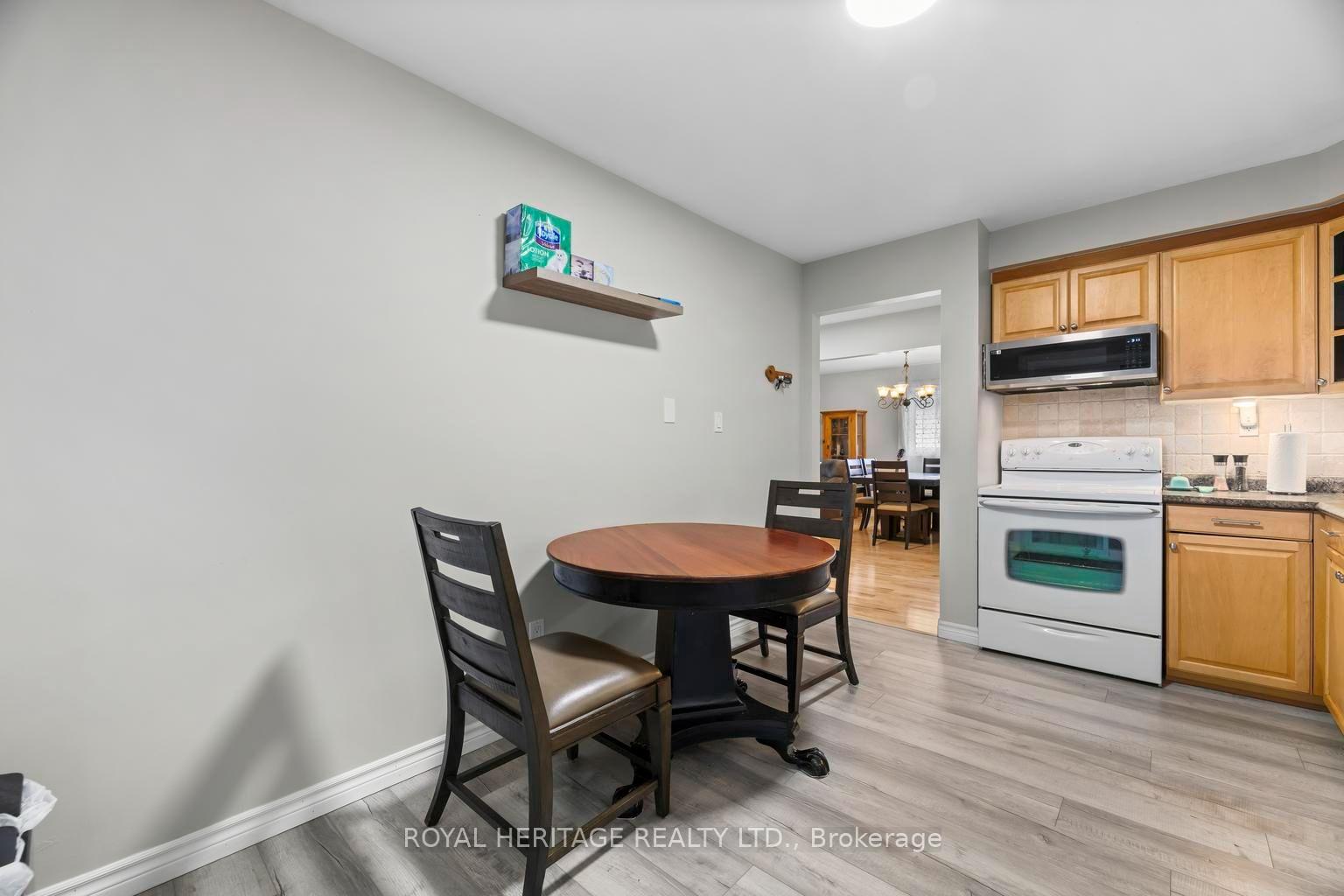 Photo 9 of 535 Cardinal Drive, Peterborough, Ashburnham Ward 4 — HOMEH