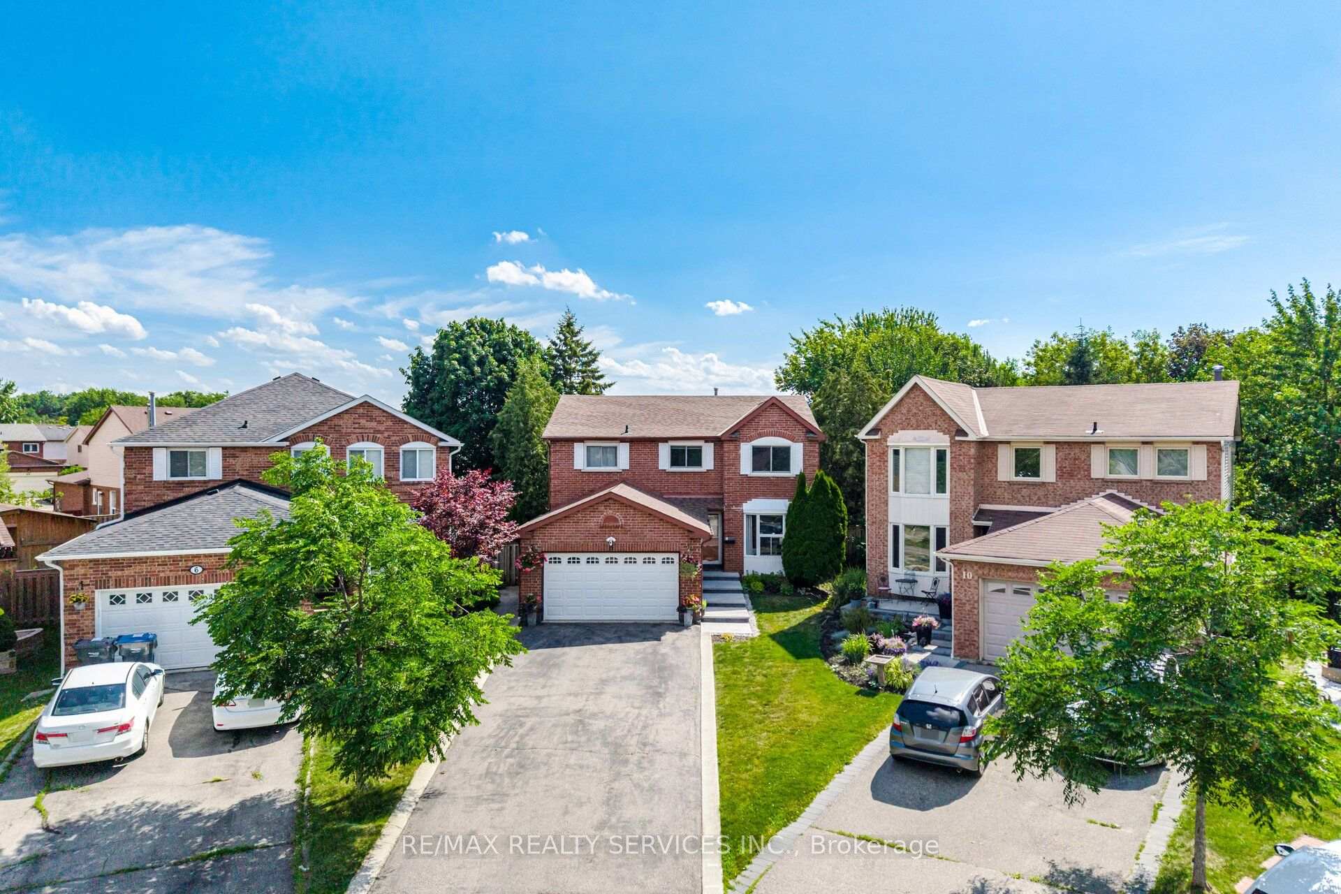 Photo 1 of 8 Paramount Place, Brampton, Fletcher's West — HOMEH