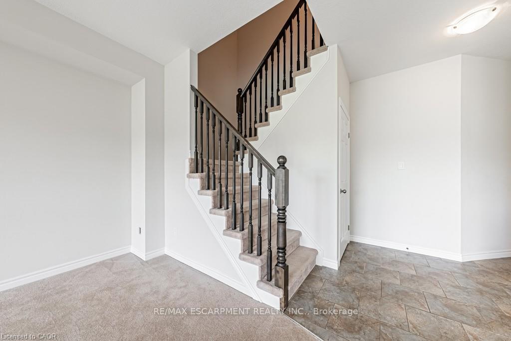 Photo 43 of 698 York Road, Hamilton, Dundas — HOMEH