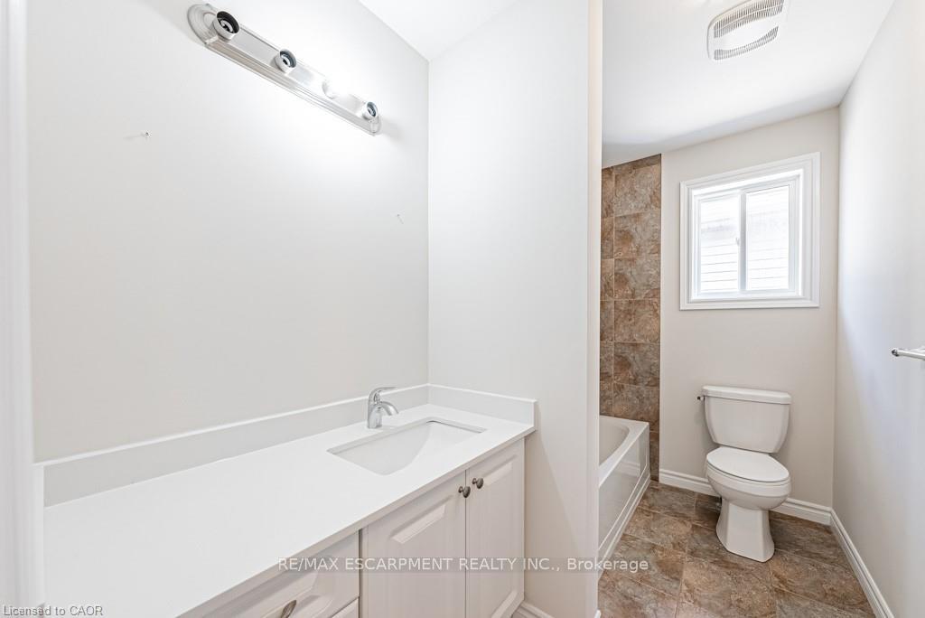 Photo 55 of 698 York Road, Hamilton, Dundas — HOMEH