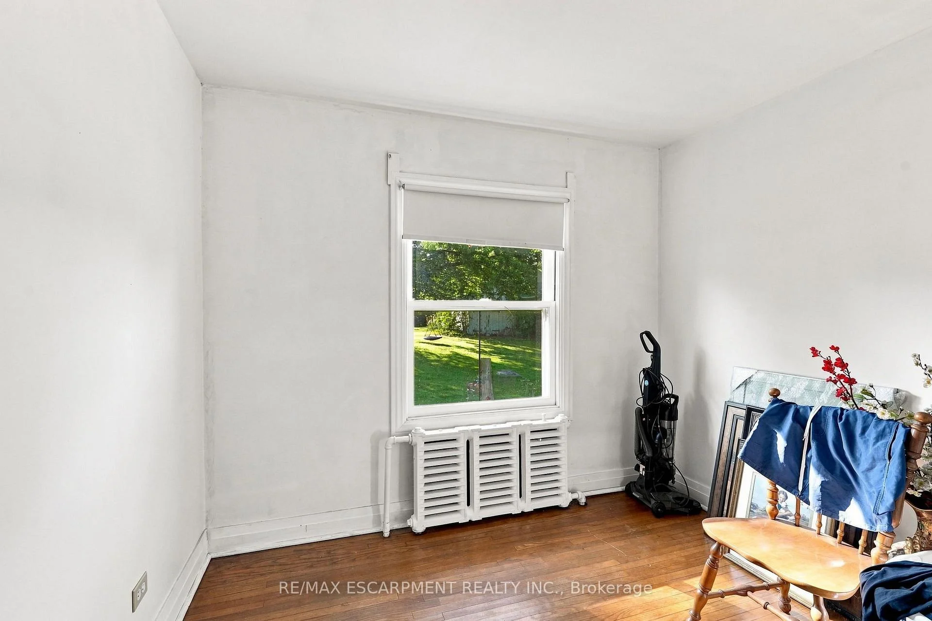 Photo 63 of 698 York Road, Hamilton, Dundas — HOMEH