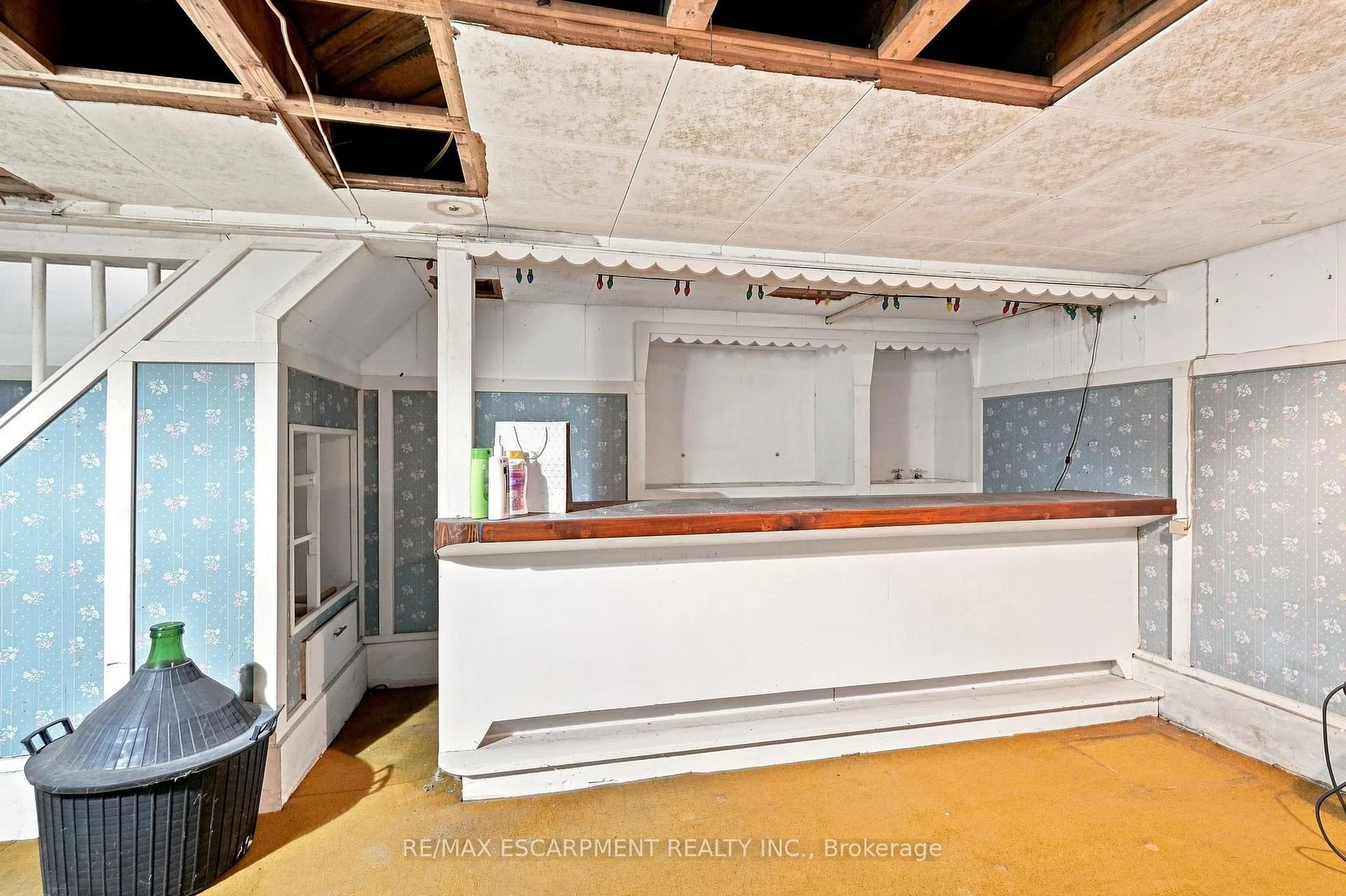 Photo 77 of 698 York Road, Hamilton, Dundas — HOMEH