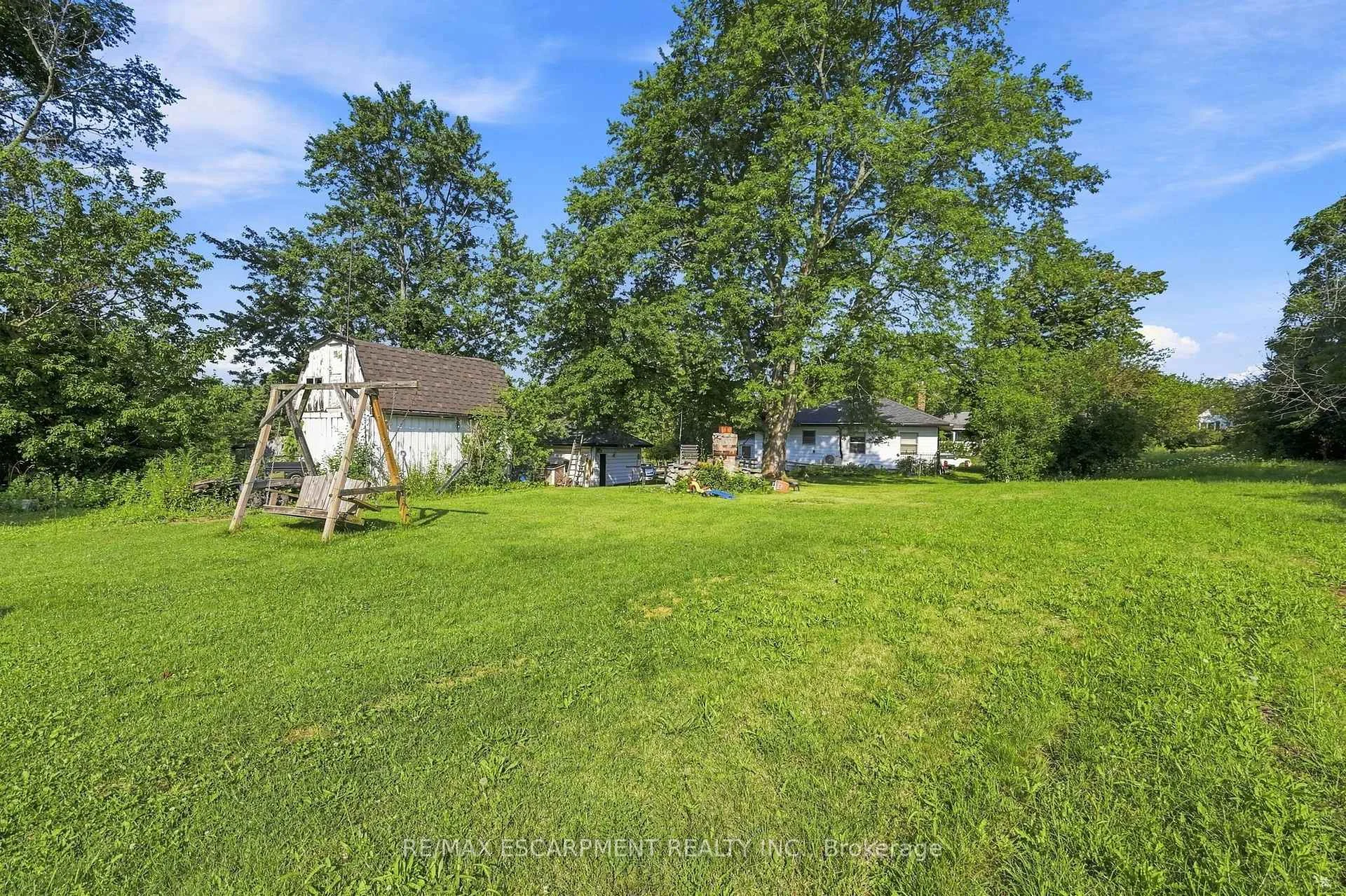 Photo 99 of 698 York Road, Hamilton, Dundas — HOMEH