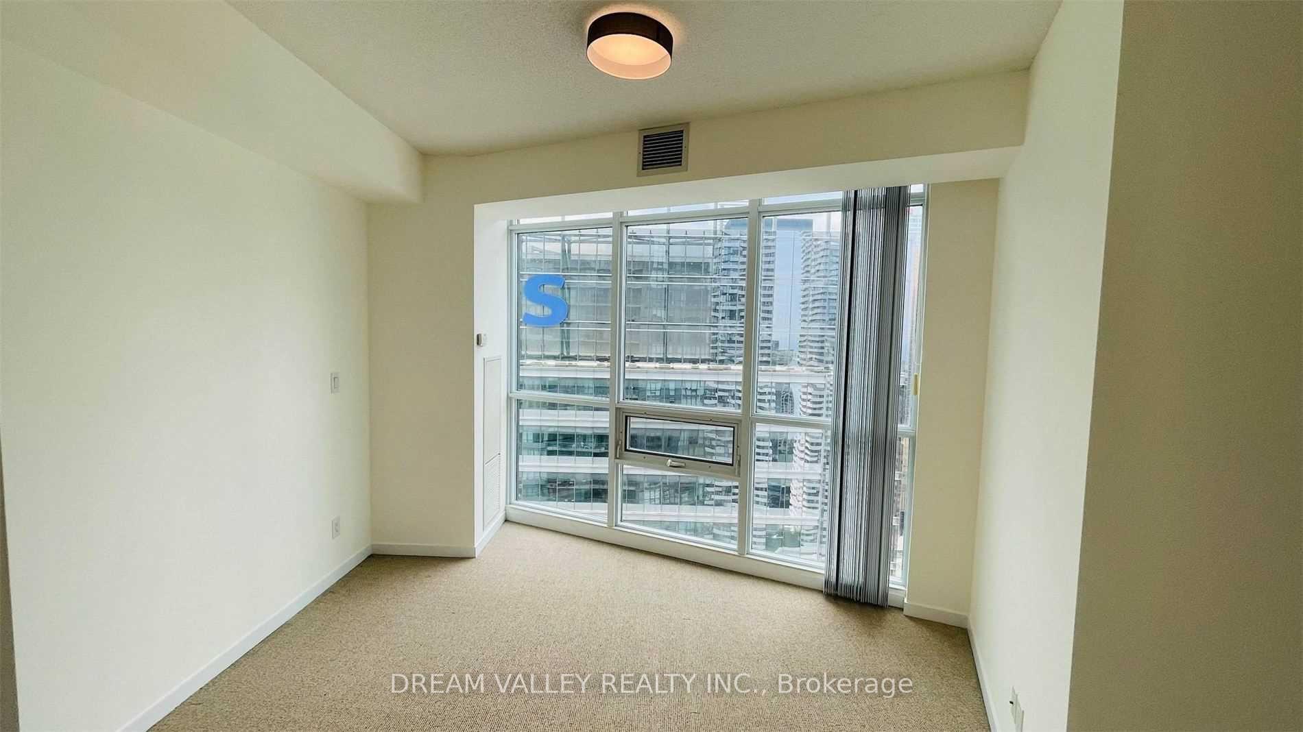 Photo 21 of Unit 3908, 65 Bremner Boulevard, Toronto, Waterfront Communities — HOMEH