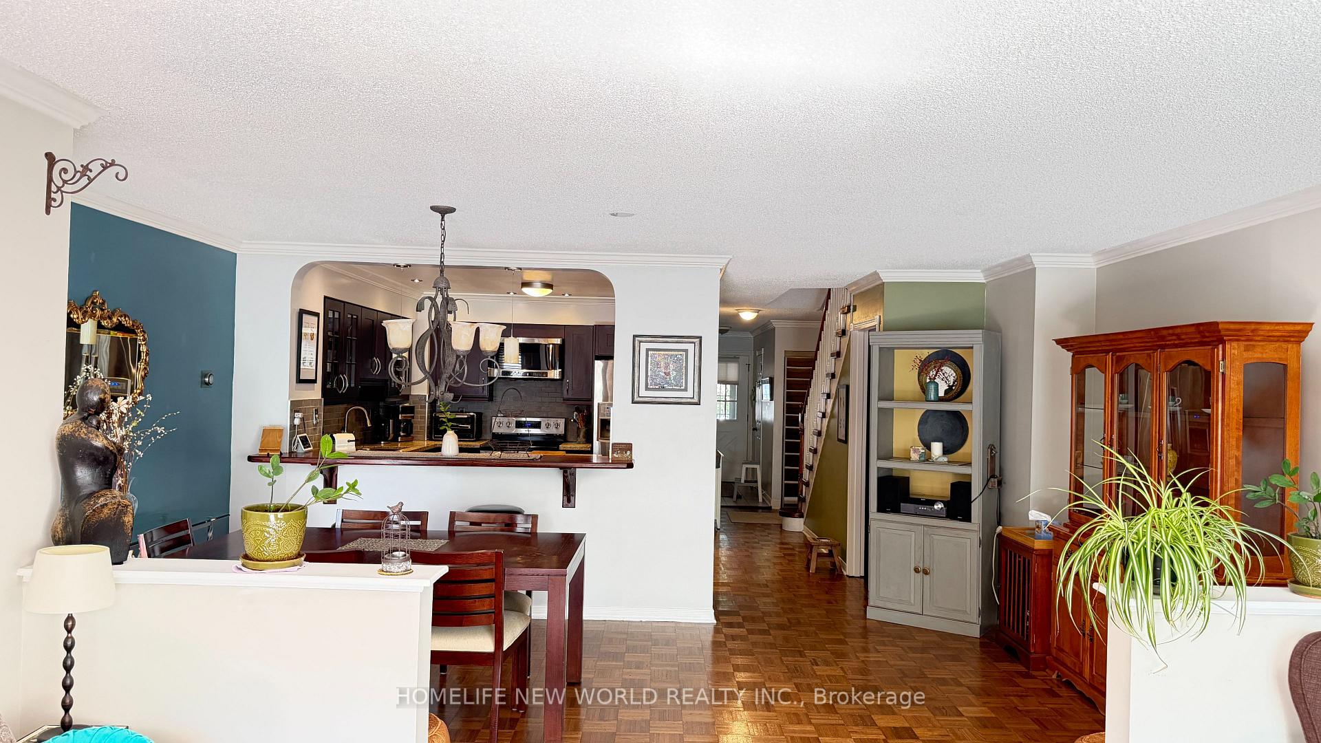 Photo 5 of 5 Doral Gate, Markham, Royal Orchard — HOMEH