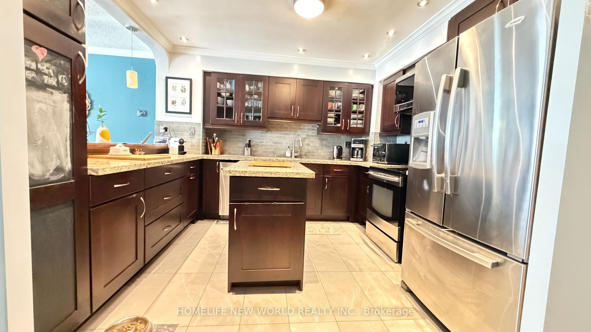Photo 6 of 5 Doral Gate, Markham, Royal Orchard — HOMEH