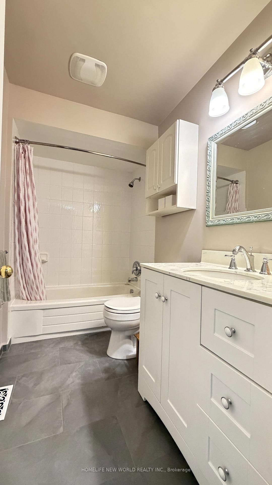 Photo 18 of 5 Doral Gate, Markham, Royal Orchard — HOMEH