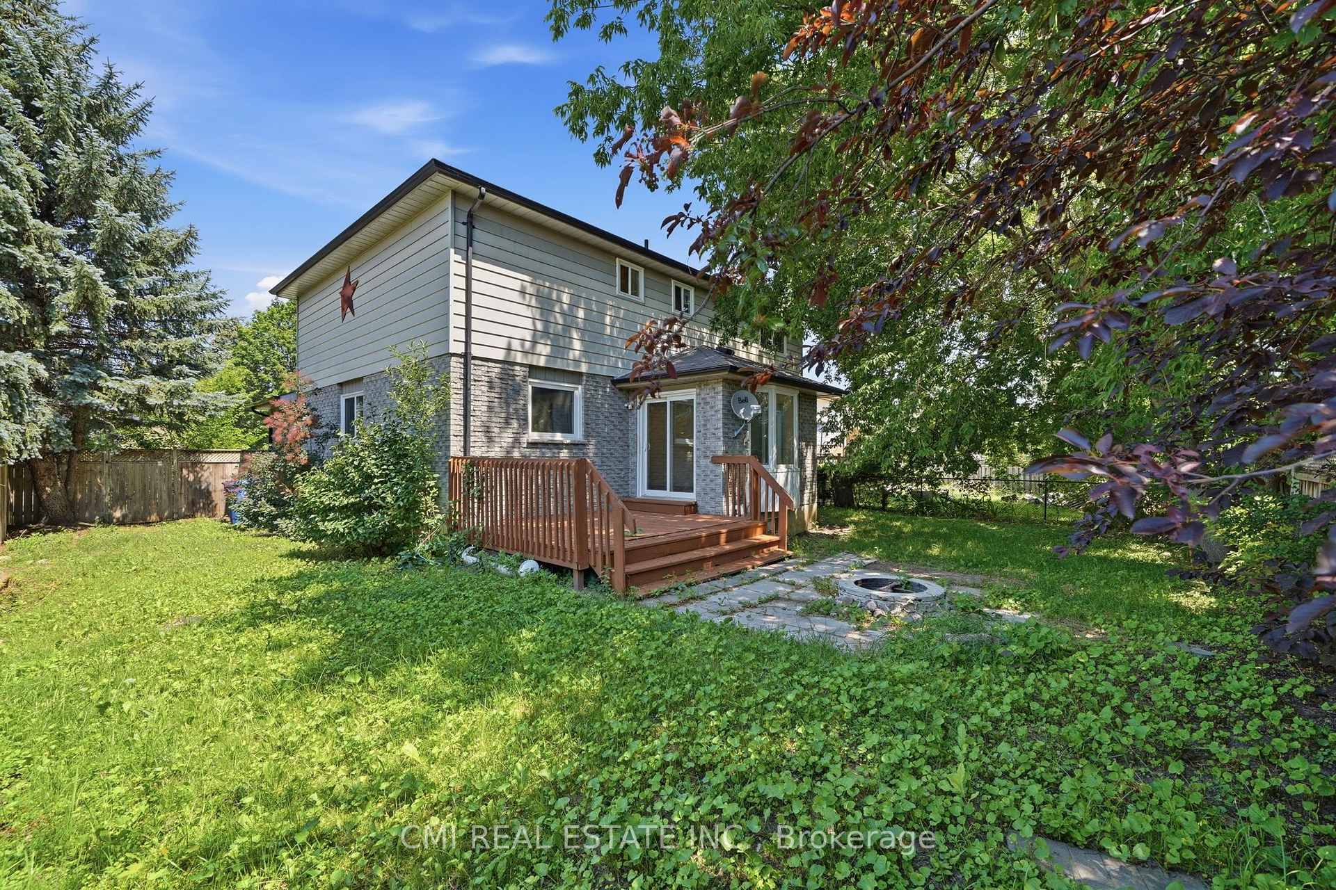 Photo 41 of 39 Camrose Drive, Georgina, Keswick South — HOMEH