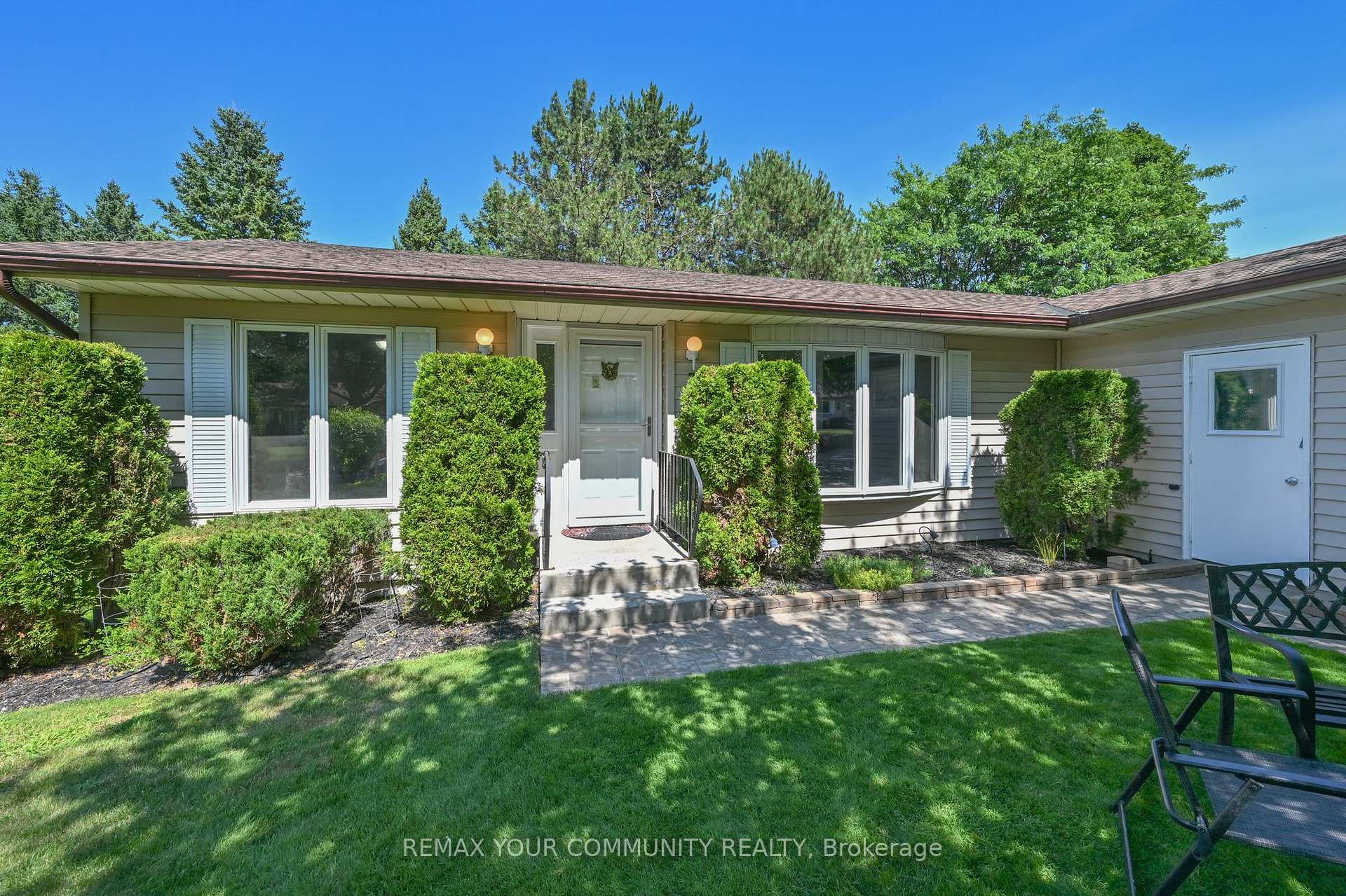 Photo 4 of 76 Tecumseth Pines Drive, New Tecumseth, Rural New Tecumseth — HOMEH