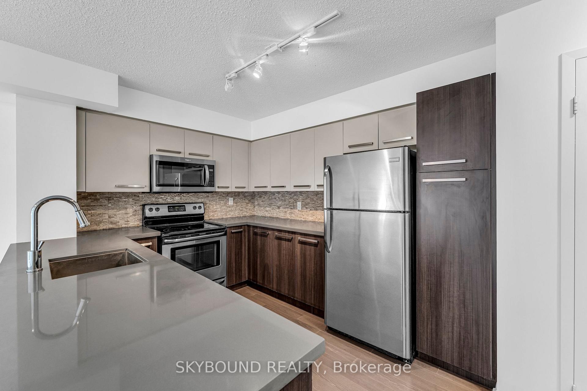 Photo 8 of Unit 505, 11 St Joseph Street, Toronto, Bay Street Corridor — HOMEH