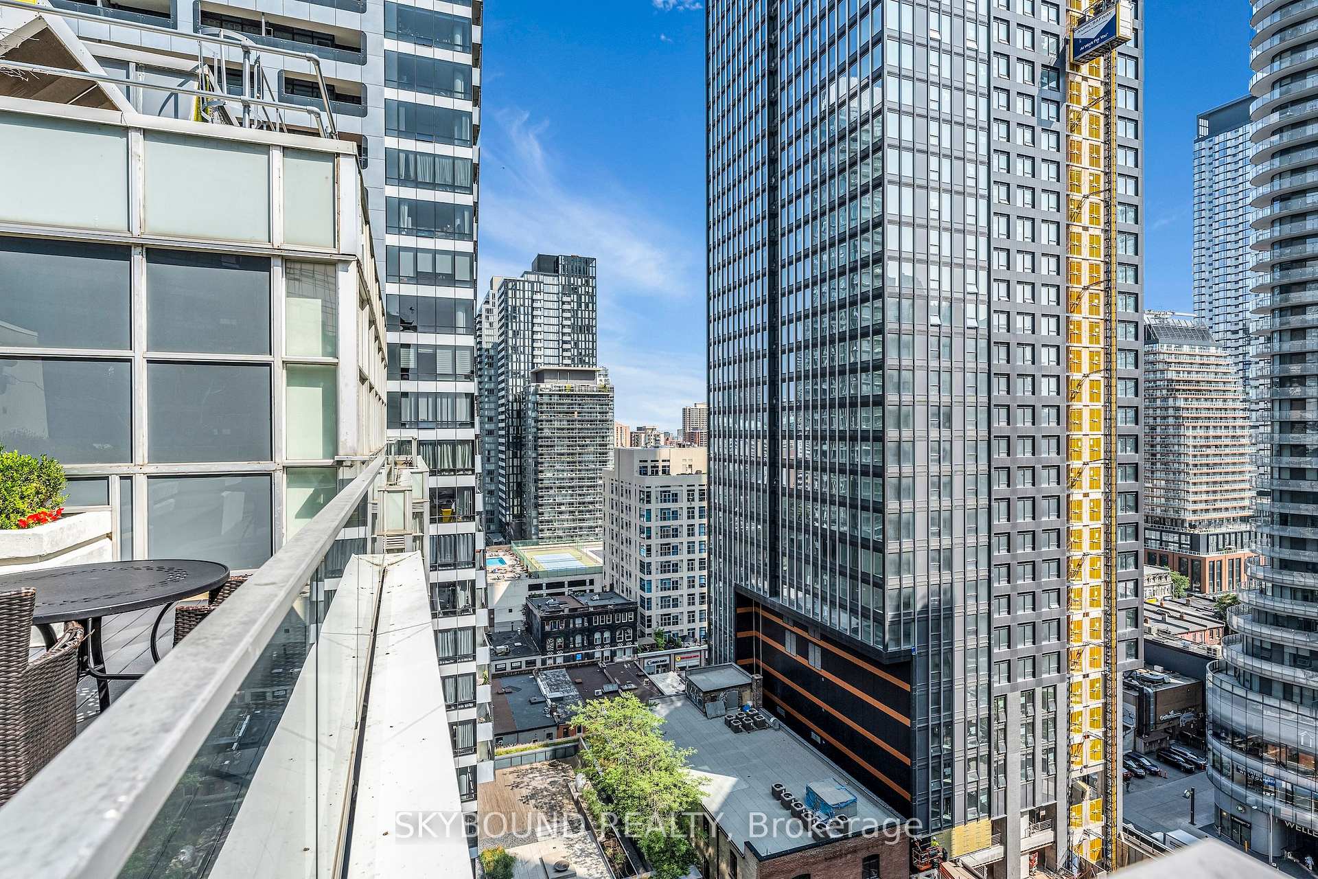 Photo 30 of Unit 505, 11 St Joseph Street, Toronto, Bay Street Corridor — HOMEH