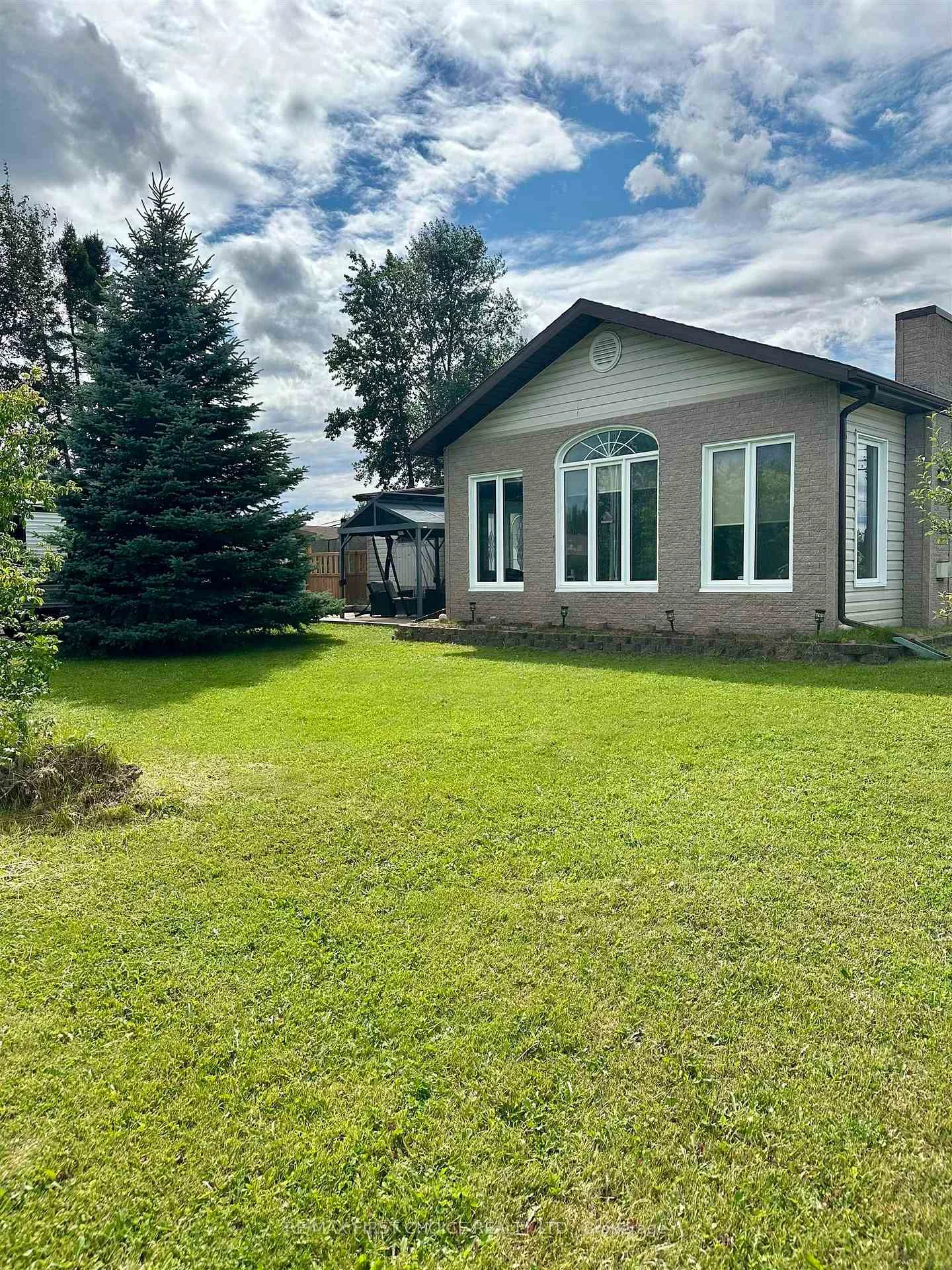 Photo 33 of 109 Clarke Avenue, Greenstone — HOMEH