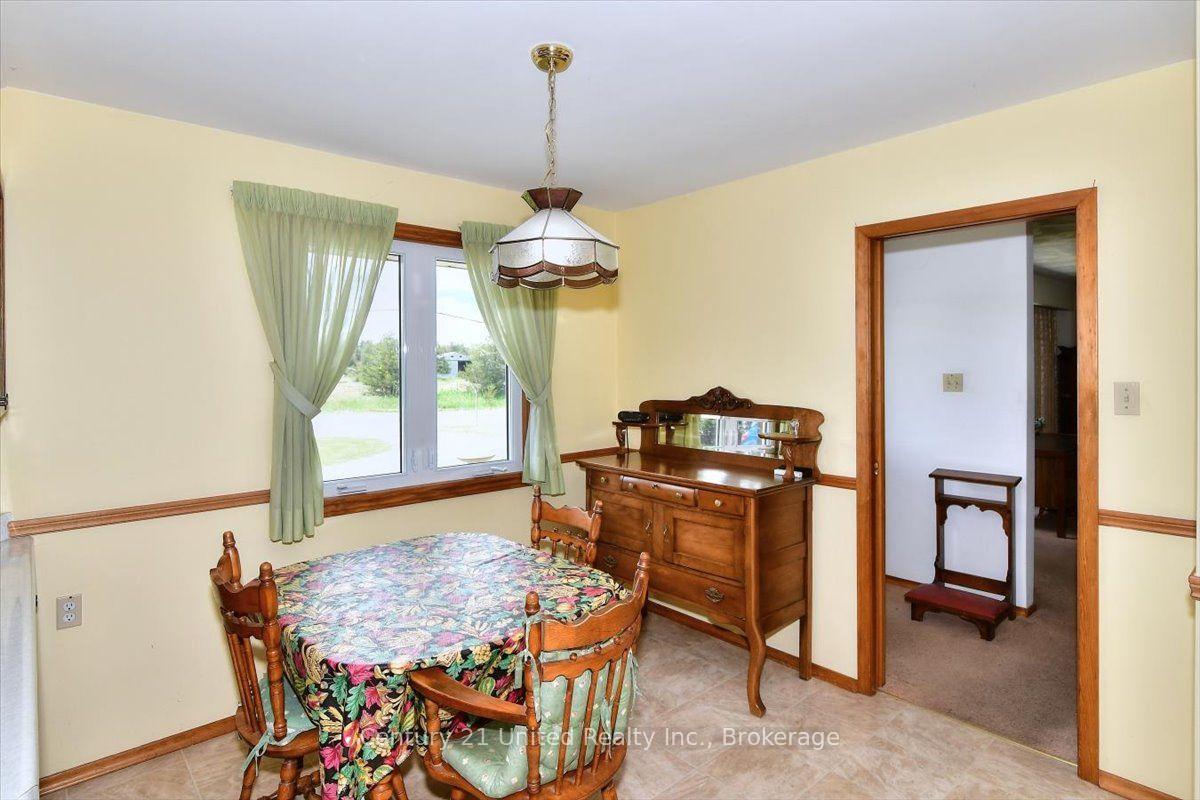 Photo 13 of 1541 County Road 4, Douro-Dummer — HOMEH