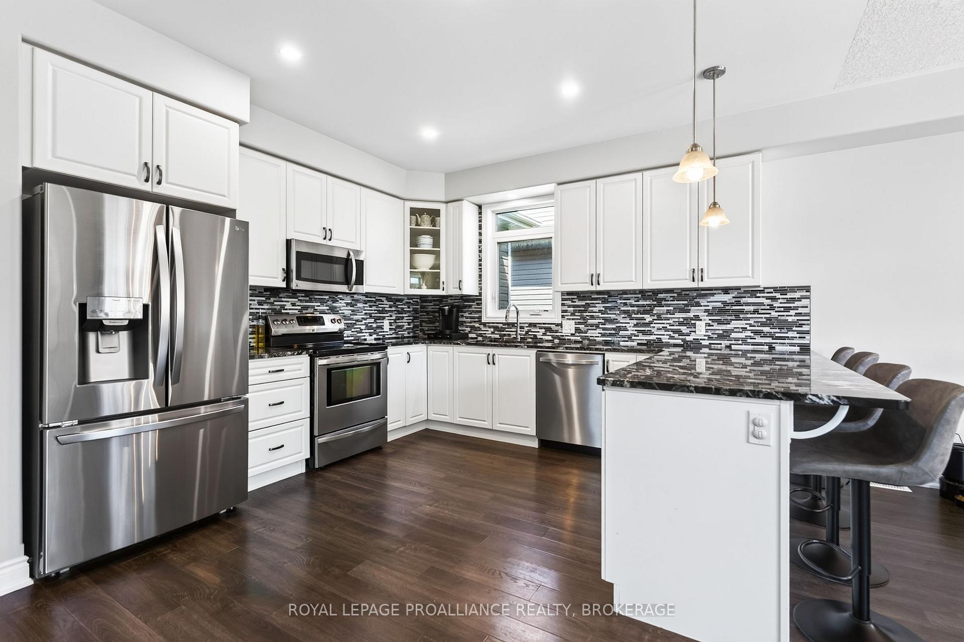 Photo 8 of 1526 Albany Drive, Kingston, City Northwest — HOMEH