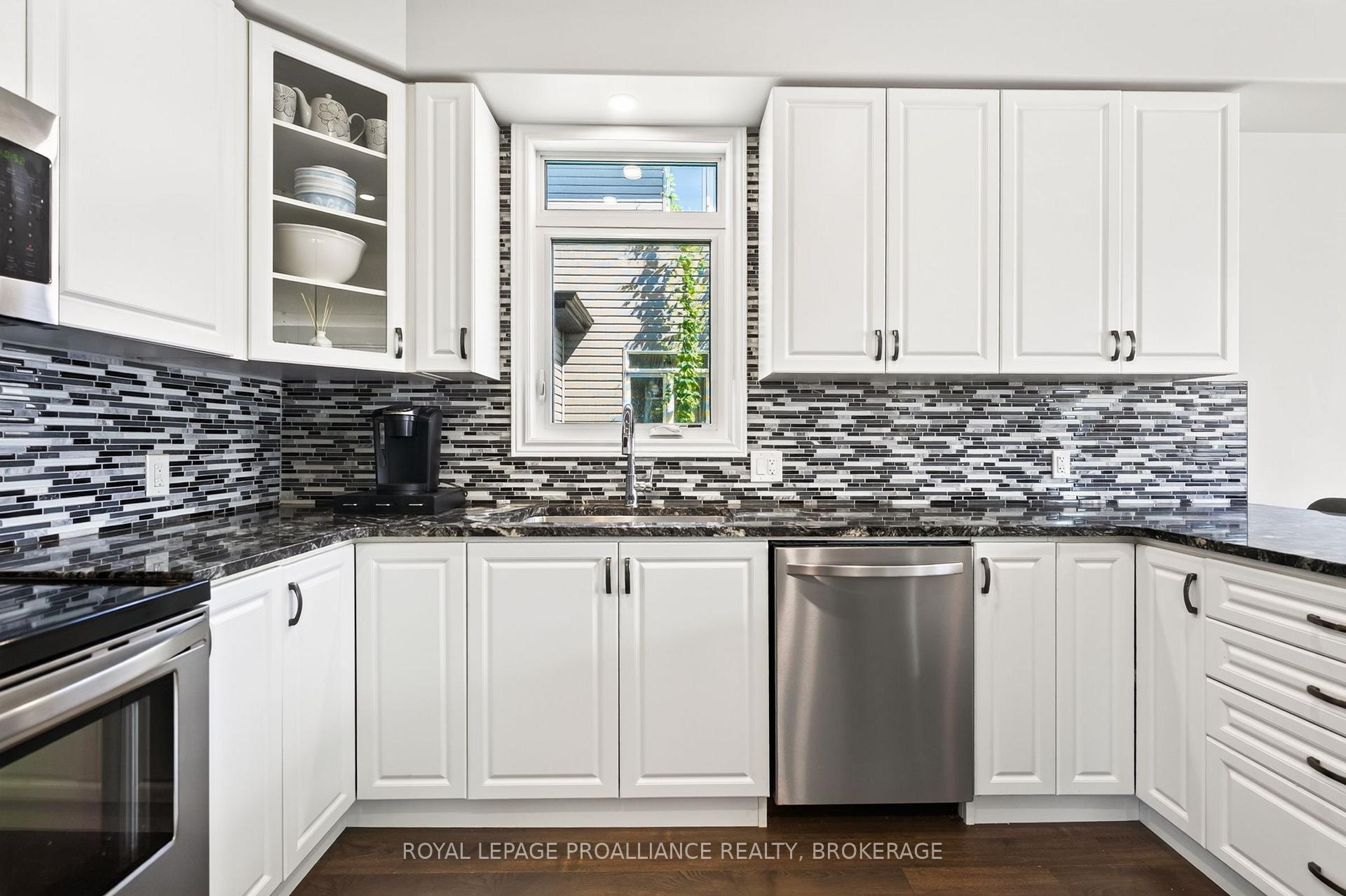 Photo 10 of 1526 Albany Drive, Kingston, City Northwest — HOMEH