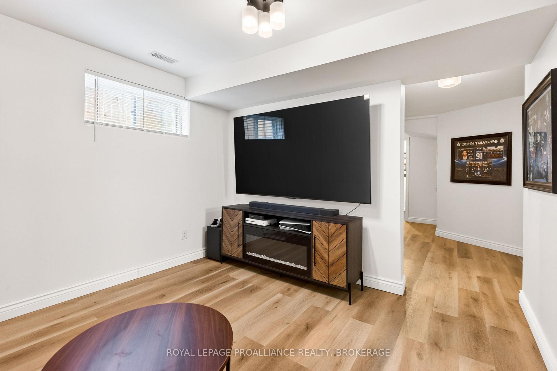 Photo 36 of 1526 Albany Drive, Kingston, City Northwest — HOMEH