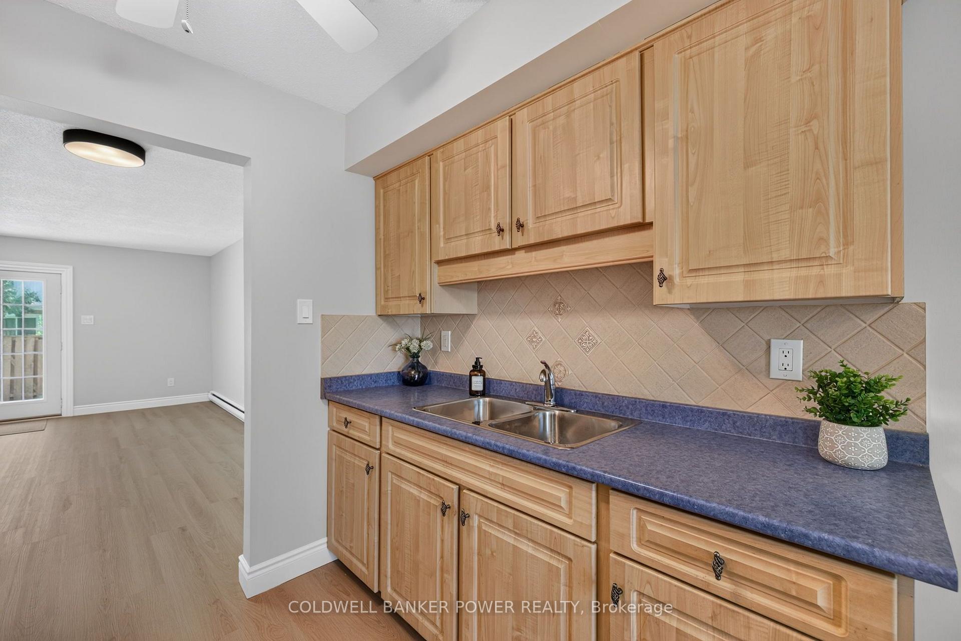 Photo 12 of 112 Monmore Road, London, North F — HOMEH