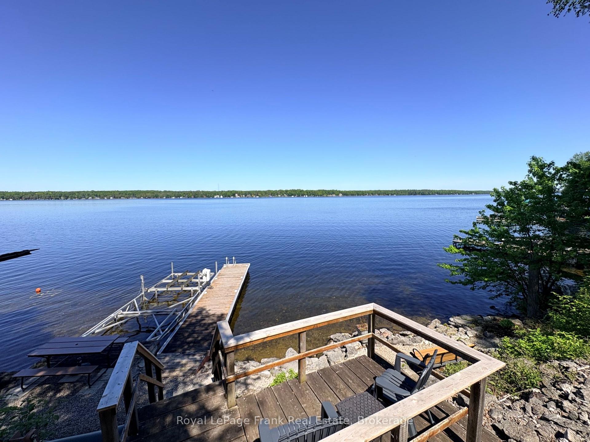 Photo 5 of 944 Birchcliff Drive, Douro-Dummer — HOMEH