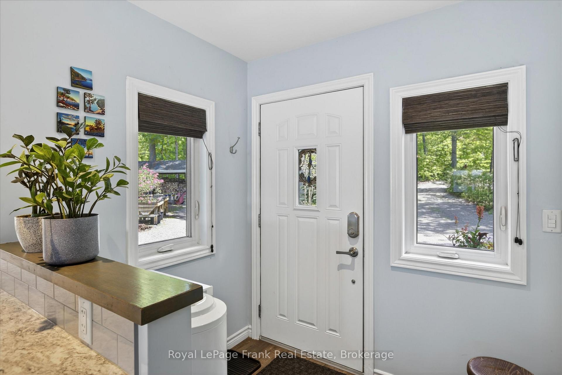 Photo 12 of 944 Birchcliff Drive, Douro-Dummer — HOMEH