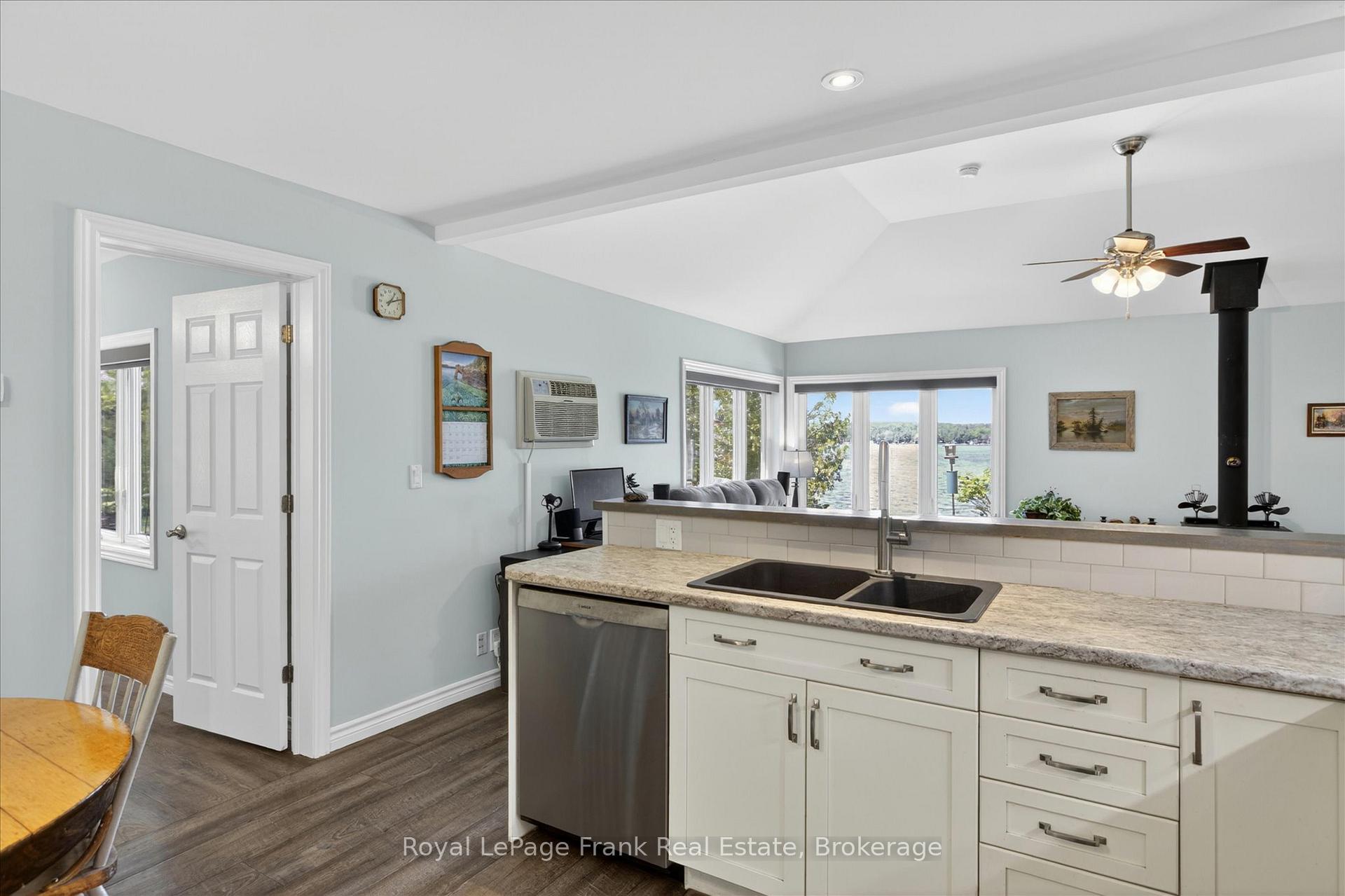 Photo 14 of 944 Birchcliff Drive, Douro-Dummer — HOMEH